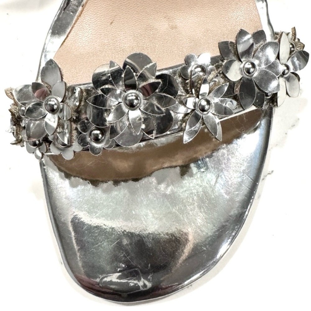 Aldo Women’s Silver Chrome Flower High Heel Sandals Size 8.5